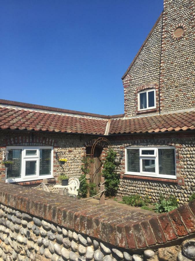Copper'S Cottage Sheringham Exterior foto